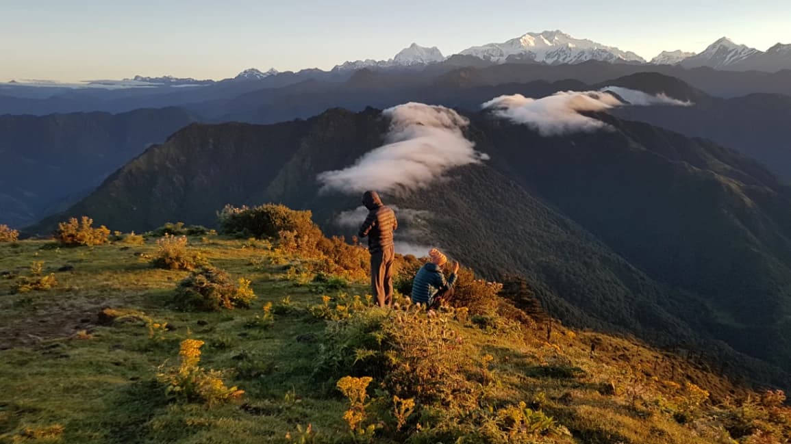 Hikers at on the top of phoktey dara